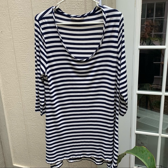 Soft surroundings size large, blue/white striped dress, asymmetrical hem, soft - Picture 3 of 6